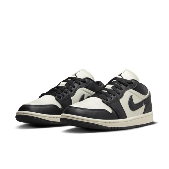 Womens Air Jordan 1 Low SE Shoe