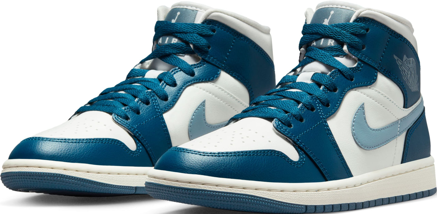 Womens Air Jordan 1 Mid Shoe