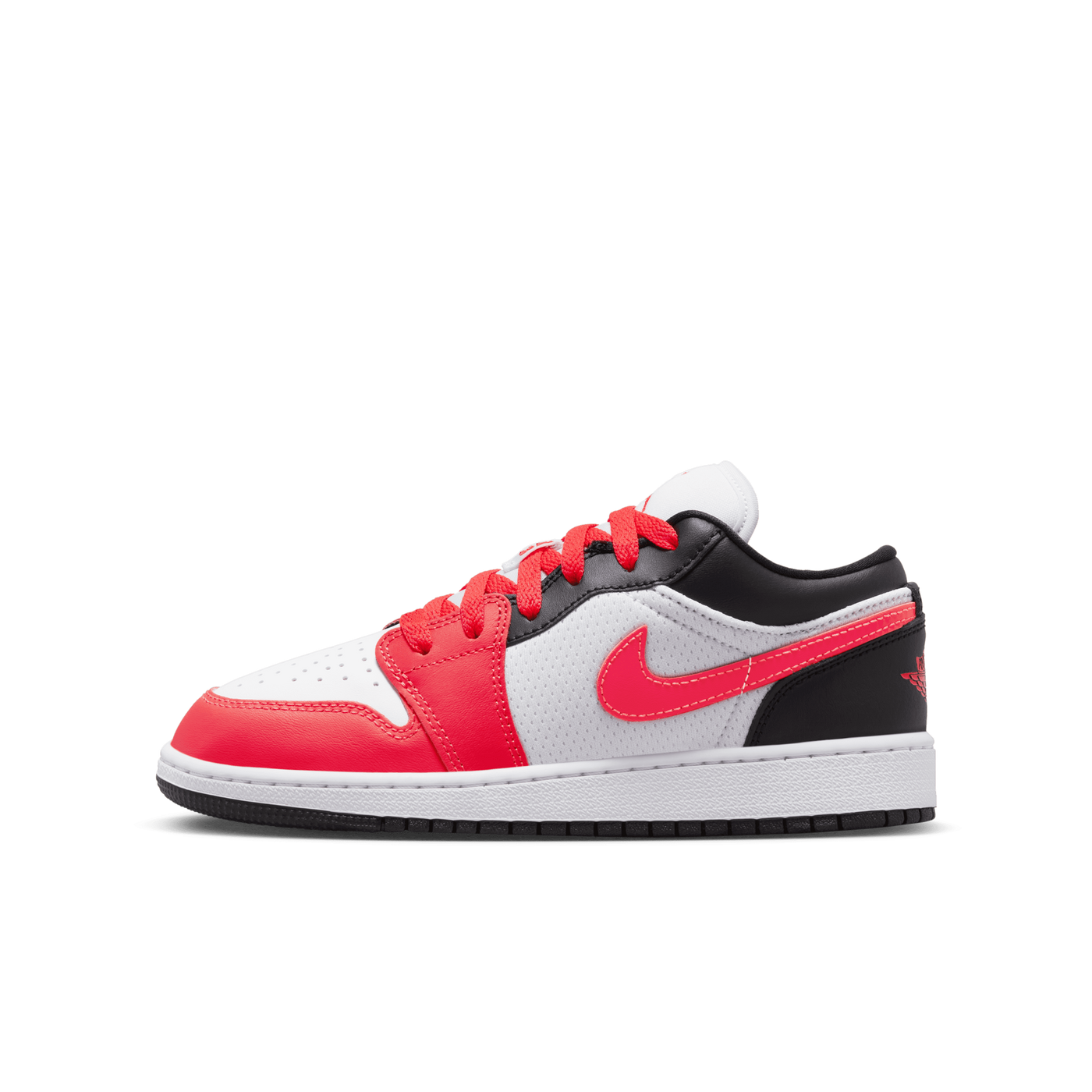 Junior Air Jordan 1 Low Shoe