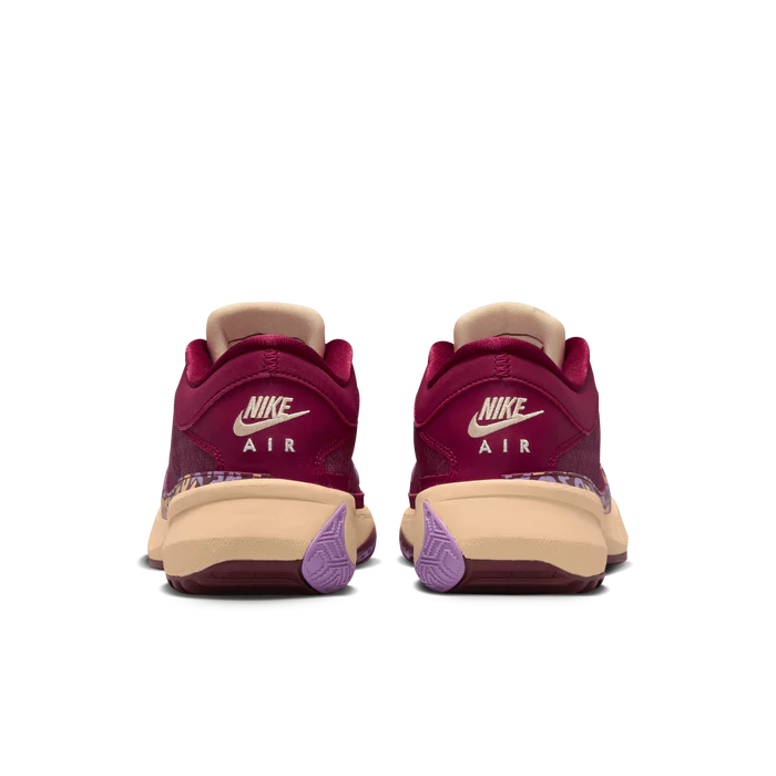 Mens Giannis Zoom Freak 5 Shoe