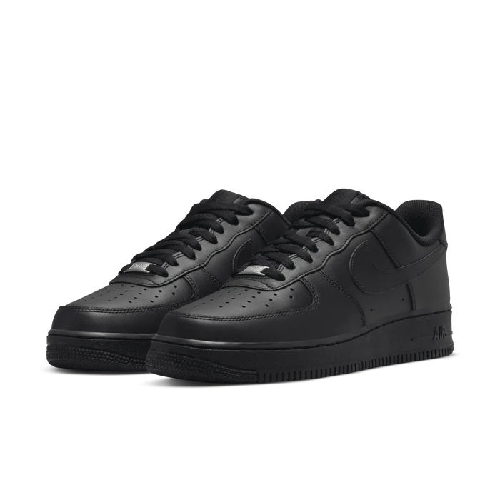 Air Force 1 07 LE Shoe