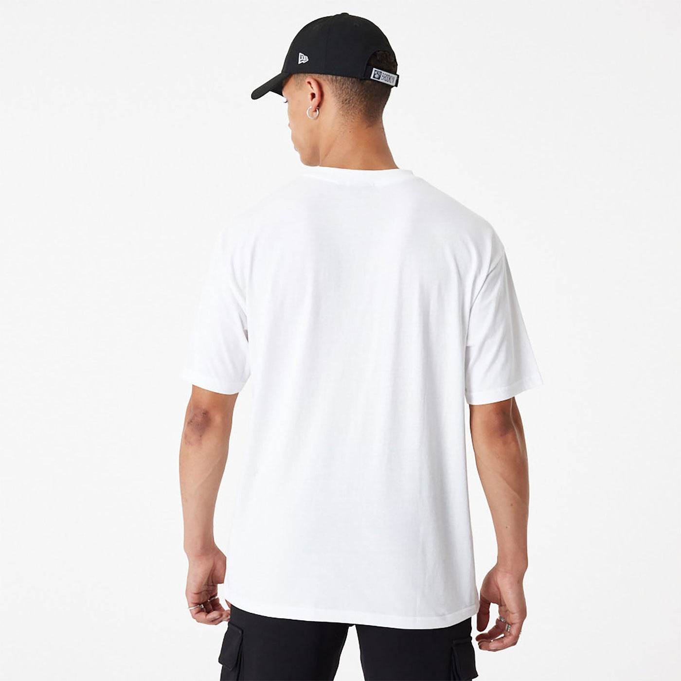 Mens Brooklyn Nets Team Script T-Shirt
